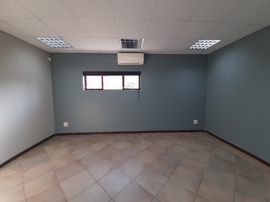 To Let commercial Property for Rent in Gonubie Eastern Cape